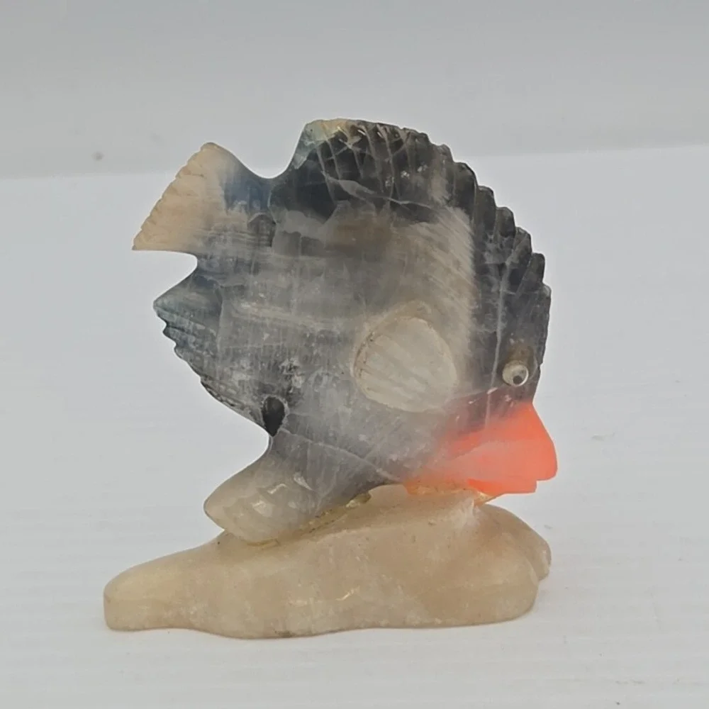 Onyx‎ Hand Carved Fish Figurine , Pre-owned
